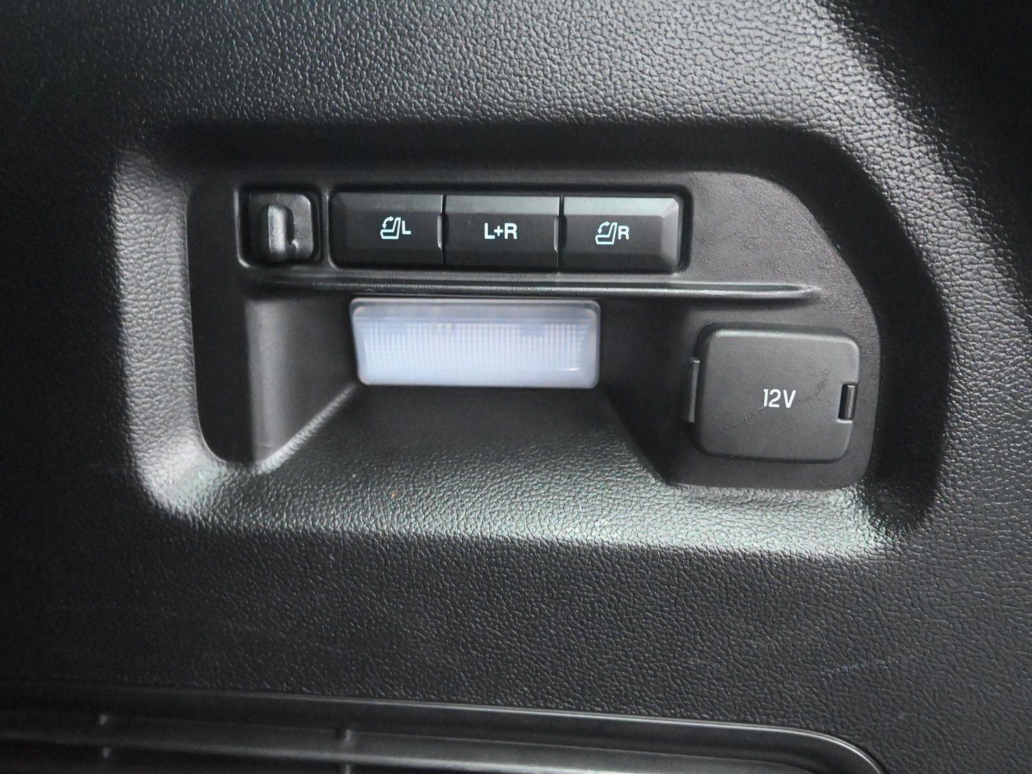 Used 2020 Iconic Silver Ford Limited image 18