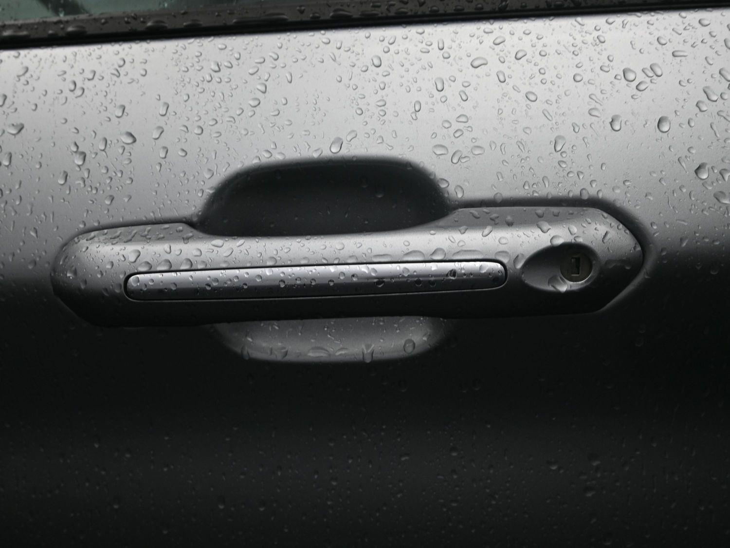 Used 2020 Iconic Silver Ford Limited image 20