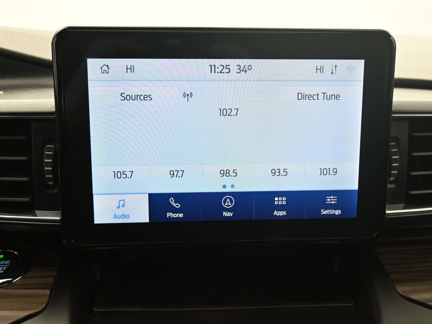 Used 2020 Iconic Silver Ford Limited image 31