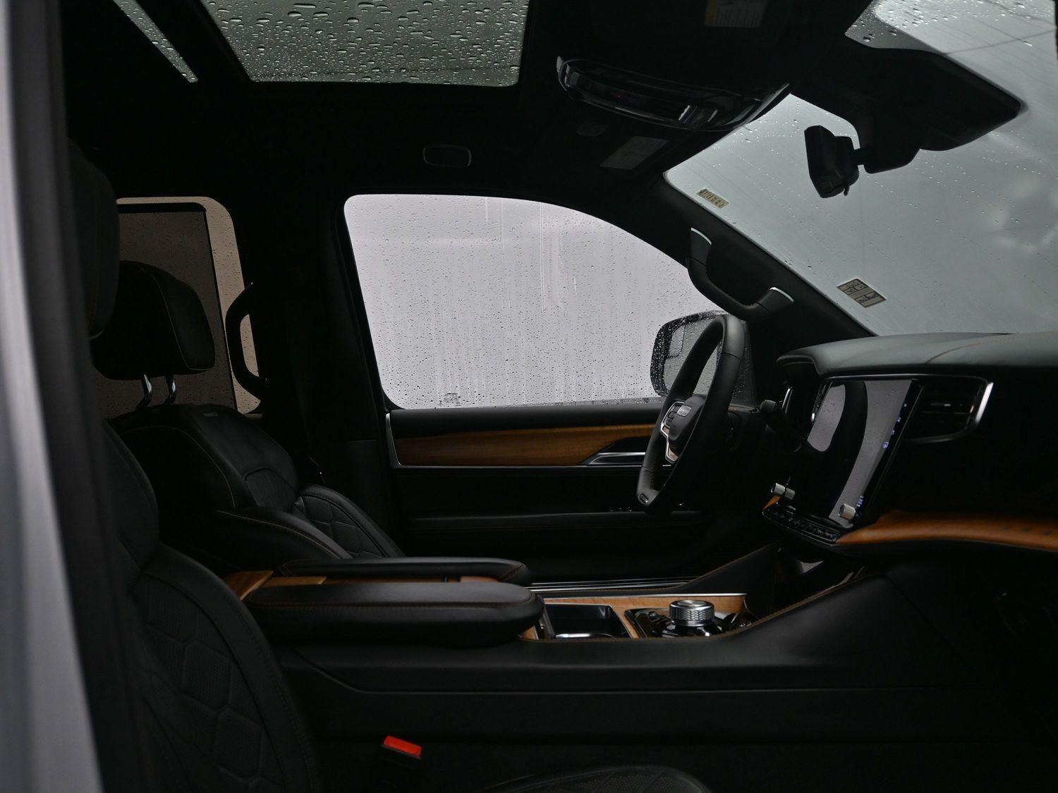 Used 2024 Silver Zynith Jeep Series III image 11