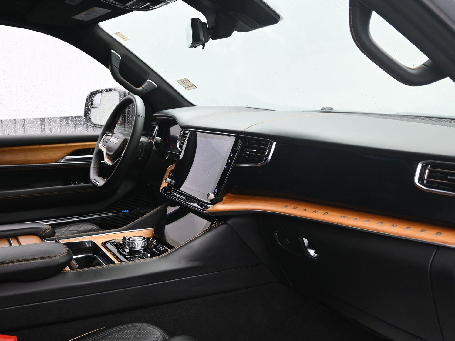 Used 2024 Silver Zynith Jeep Series III image 12