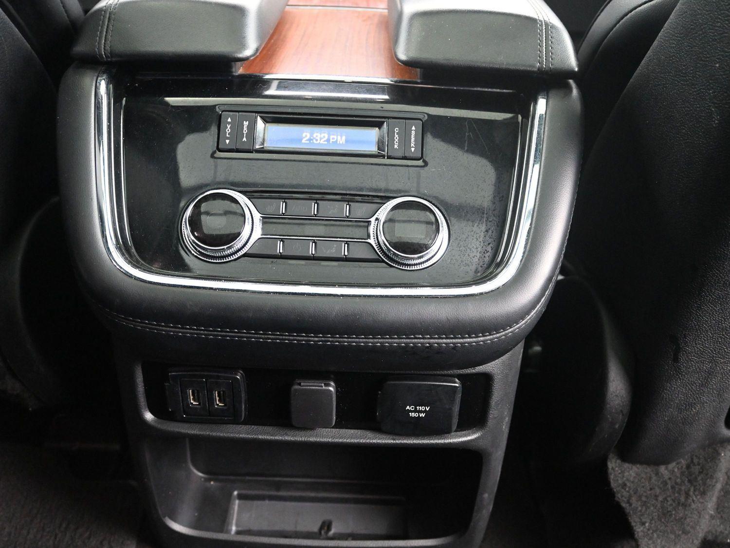 Used 2019 Infinite Black Metallic Lincoln Reserve image 13