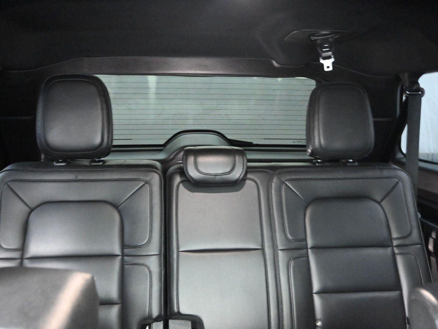 Used 2019 Infinite Black Metallic Lincoln Reserve image 16