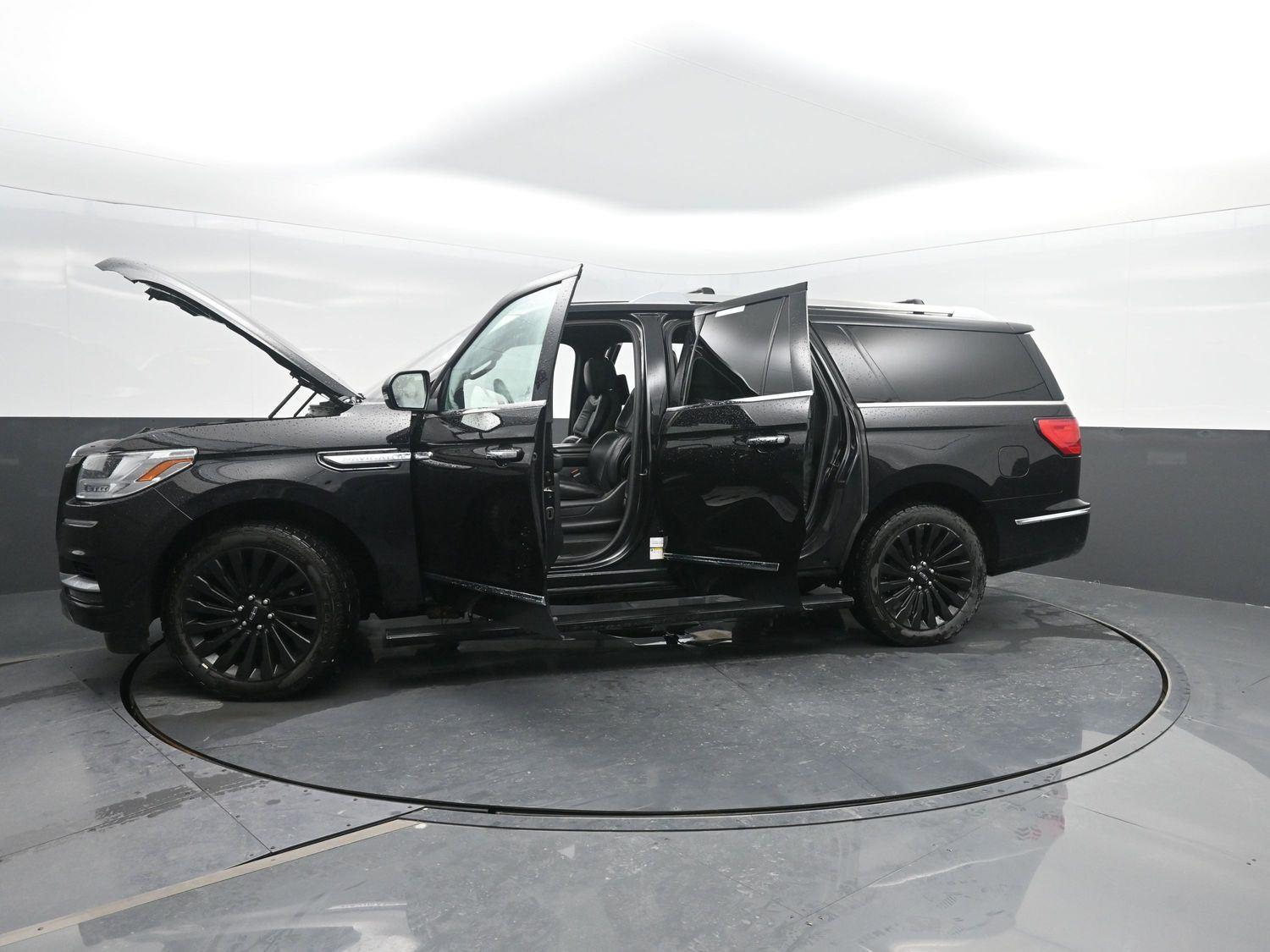 Used 2019 Infinite Black Metallic Lincoln Reserve image 52