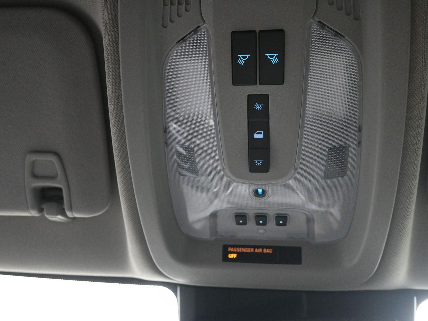 Used 2017 Siren Red Tintcoat Chevrolet Premier image 31