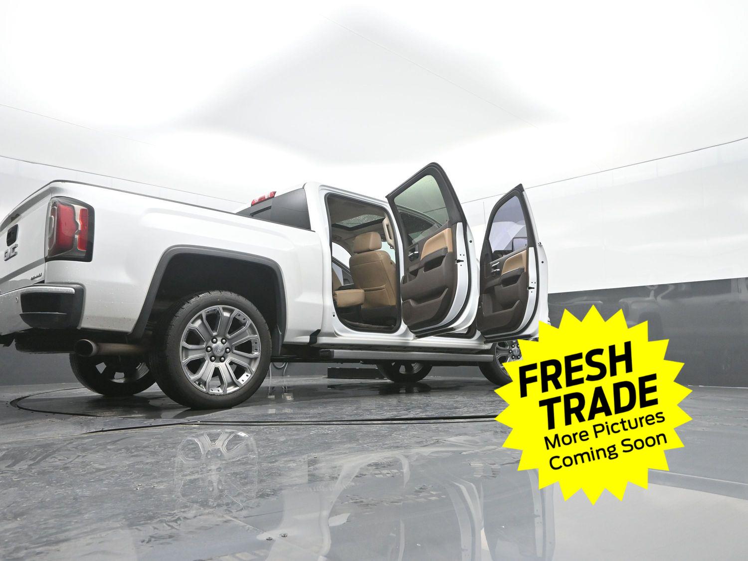 Used 2017 White Frost Tricoat GMC Denali image 49