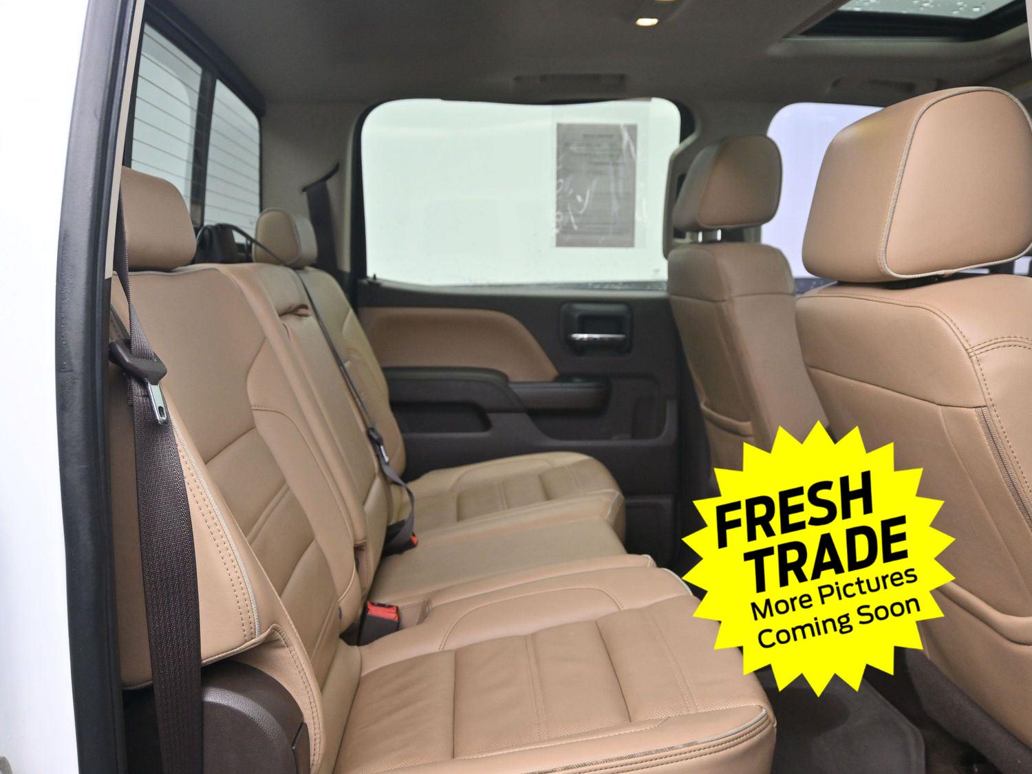 Used 2017 White Frost Tricoat GMC Denali image 12