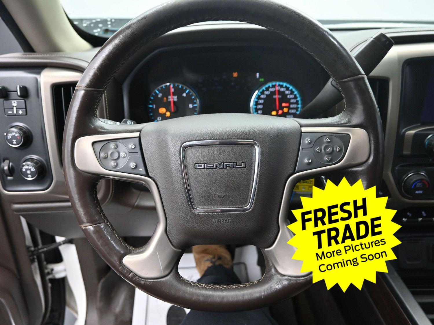 Used 2017 White Frost Tricoat GMC Denali image 22