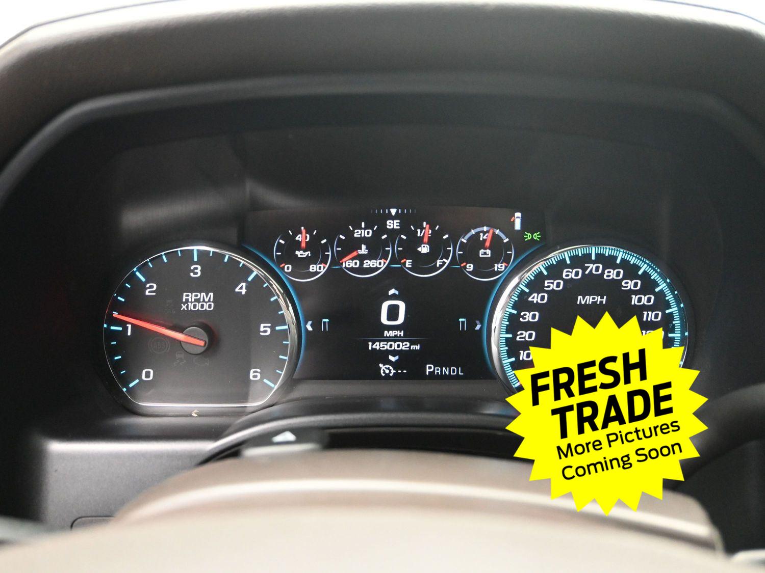 Used 2017 White Frost Tricoat GMC Denali image 25