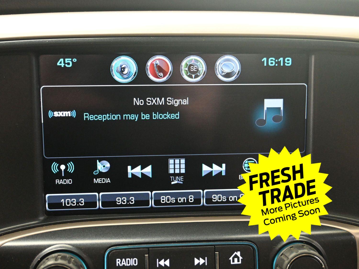 Used 2017 White Frost Tricoat GMC Denali image 27