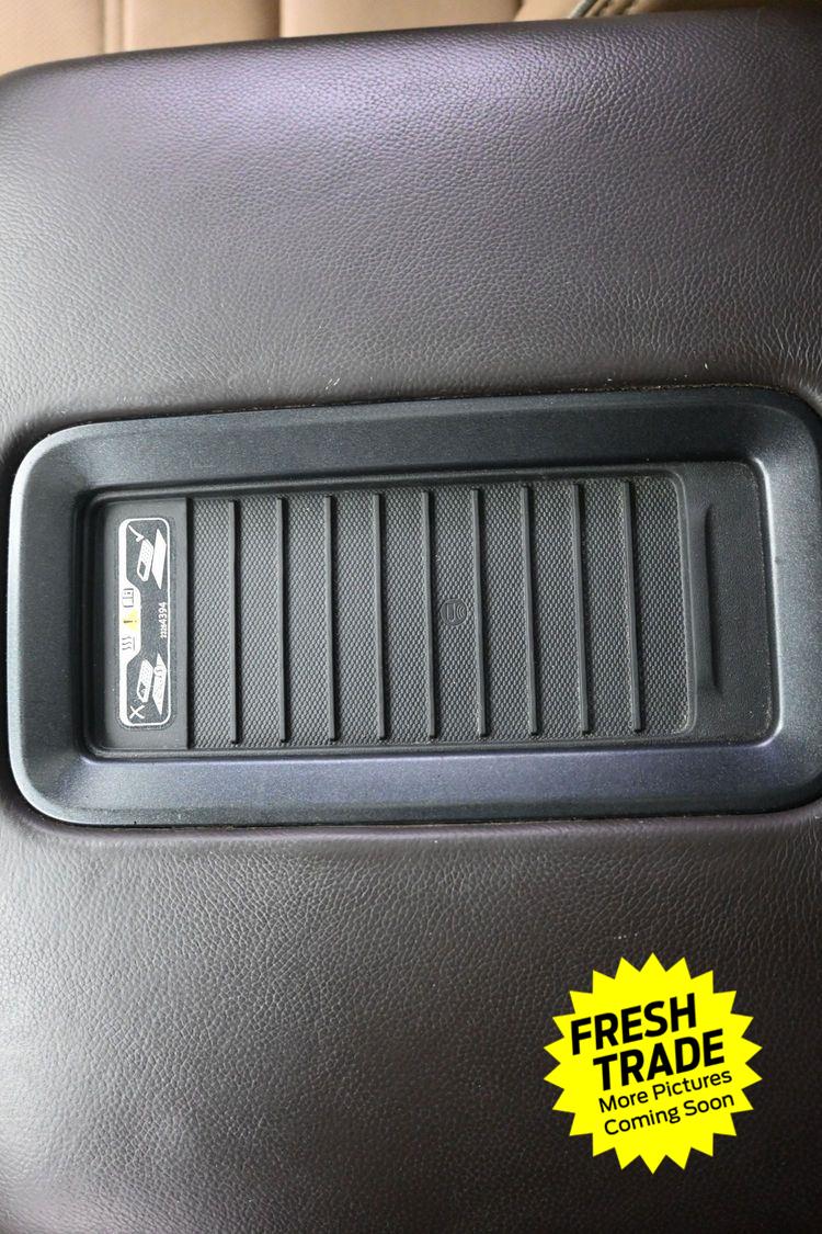 Used 2017 White Frost Tricoat GMC Denali image 31