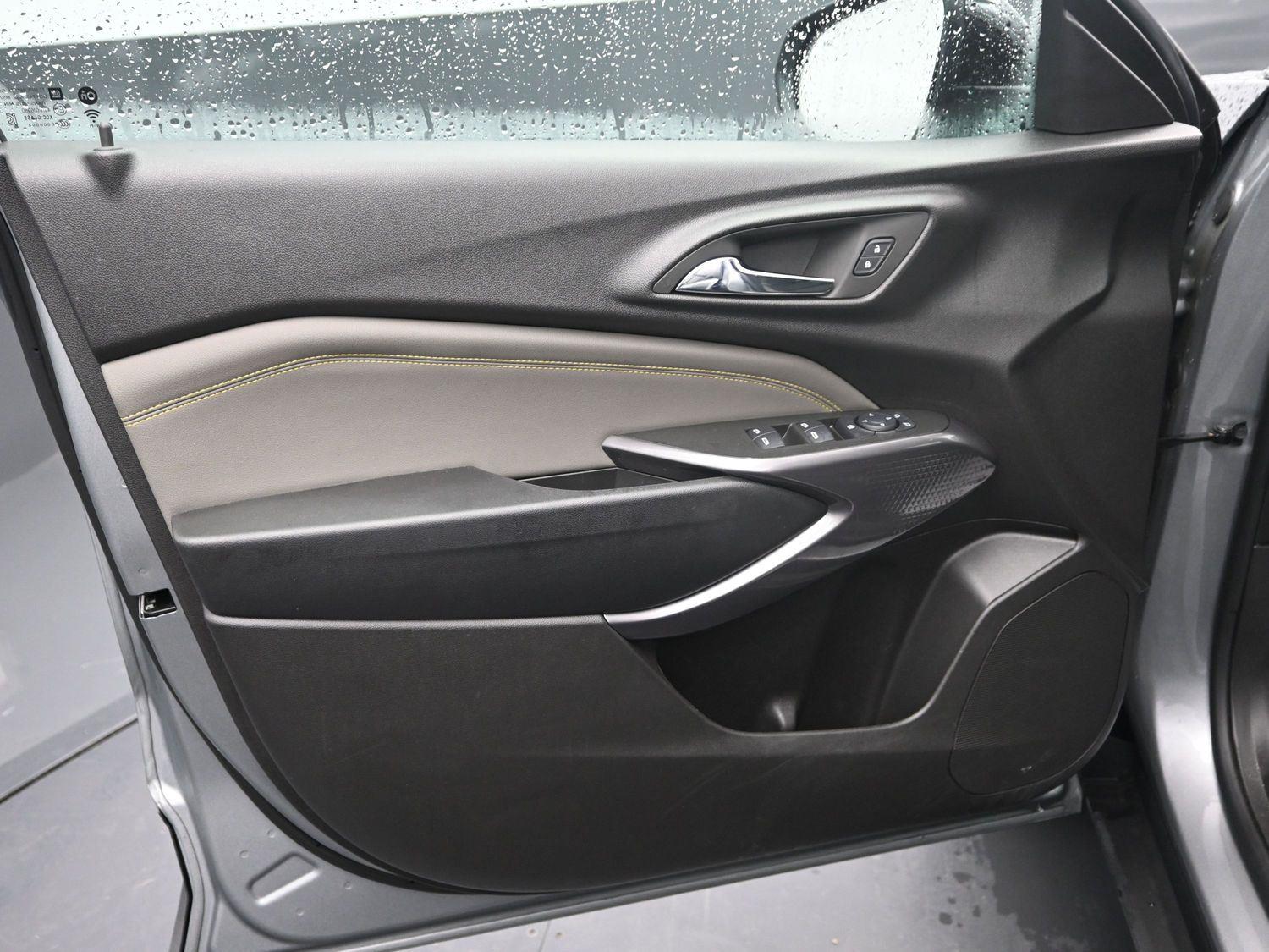 Used 2025 Sterling Gray Metallic Chevrolet ACTIV image 18