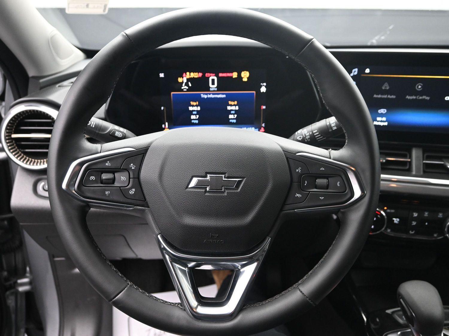 Used 2025 Sterling Gray Metallic Chevrolet ACTIV image 21