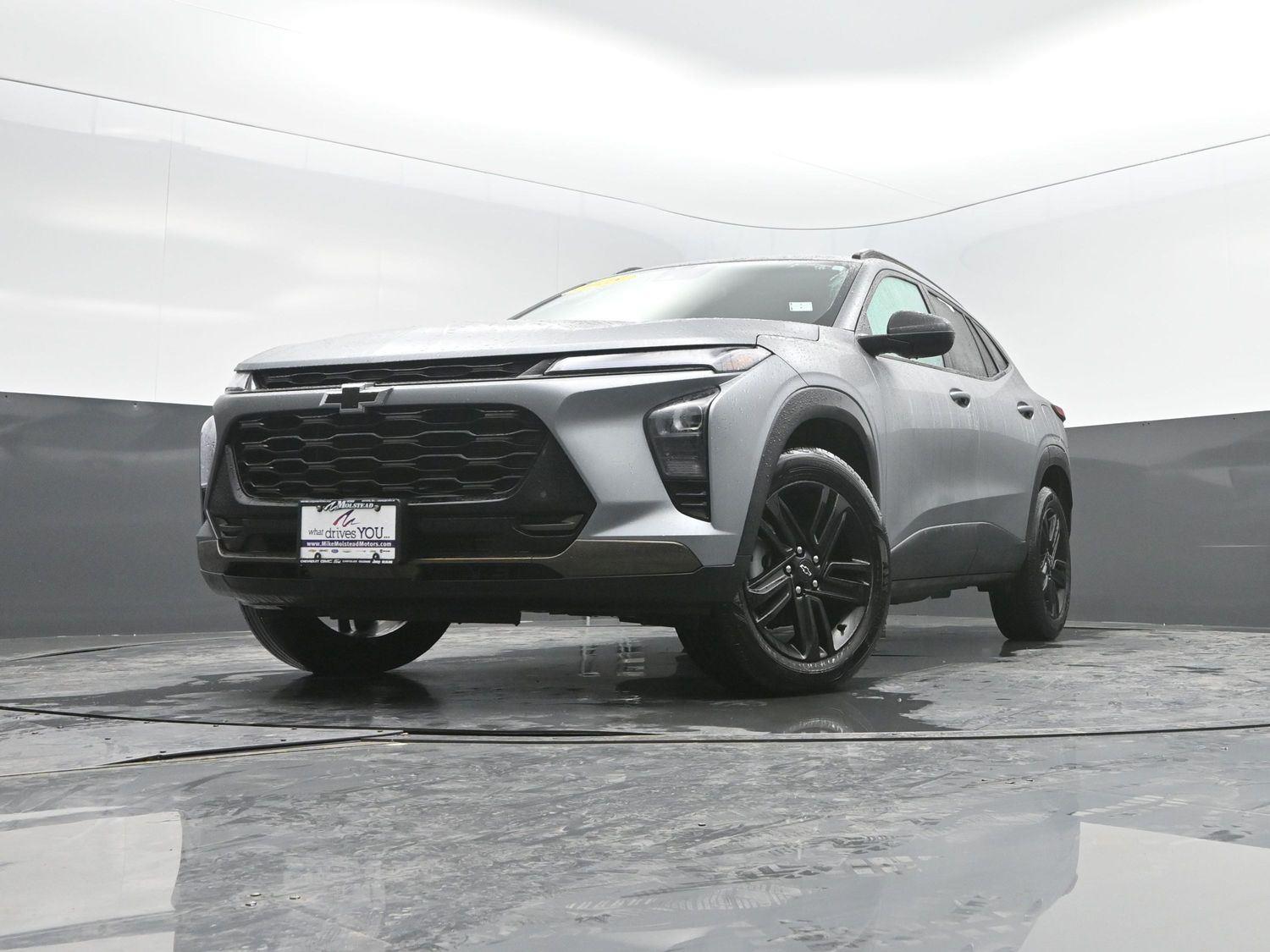 Used 2025 Sterling Gray Metallic Chevrolet ACTIV image 42