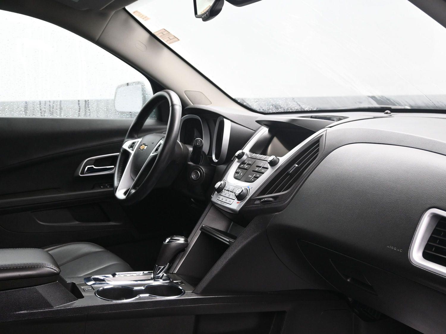 Used 2017 Siren Red Tintcoat Chevrolet Premier image 10