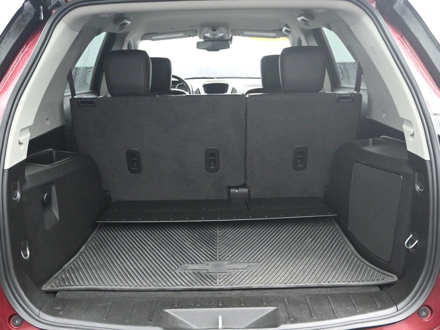 Used 2017 Siren Red Tintcoat Chevrolet Premier image 15