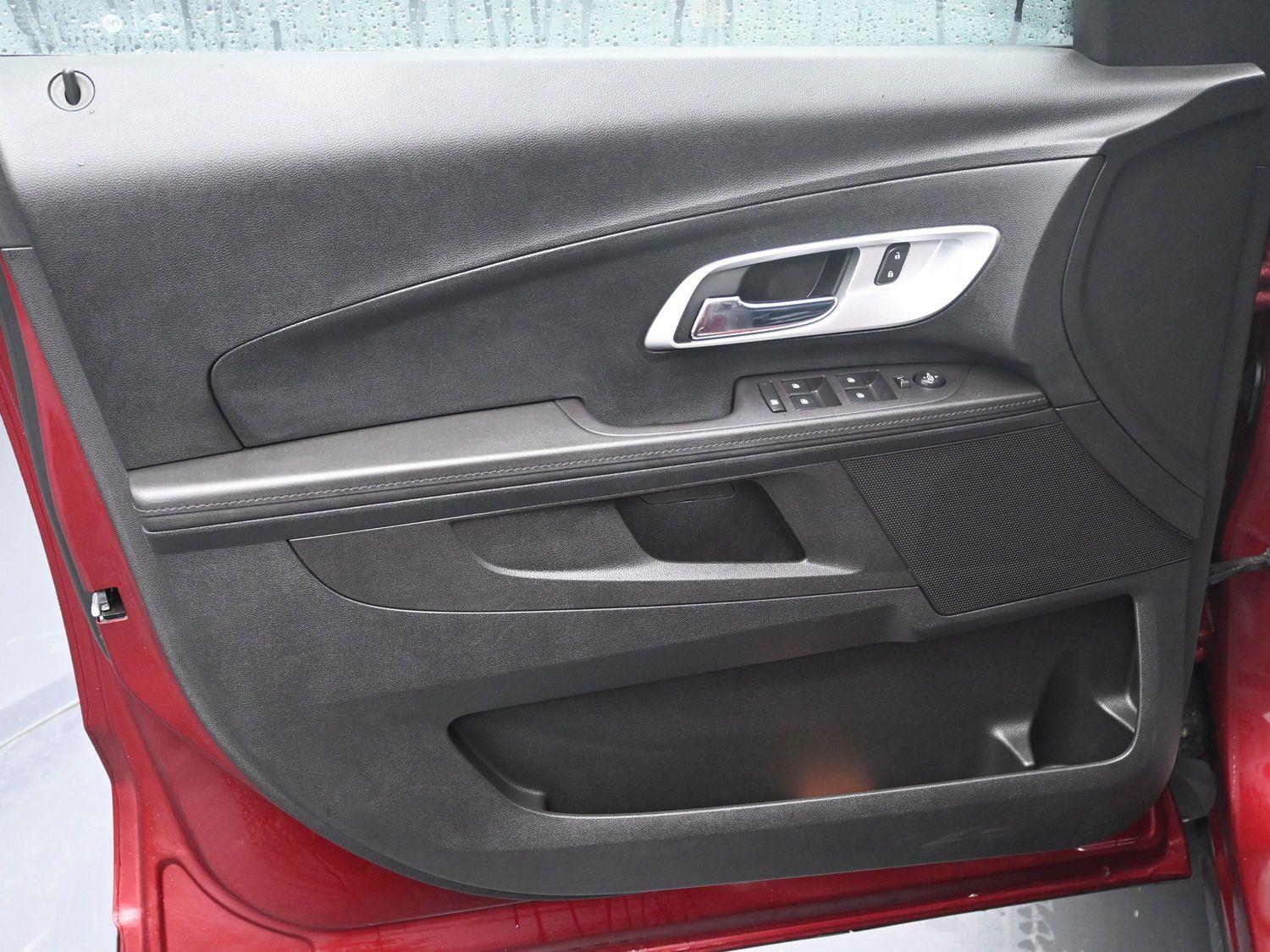 Used 2017 Siren Red Tintcoat Chevrolet Premier image 18