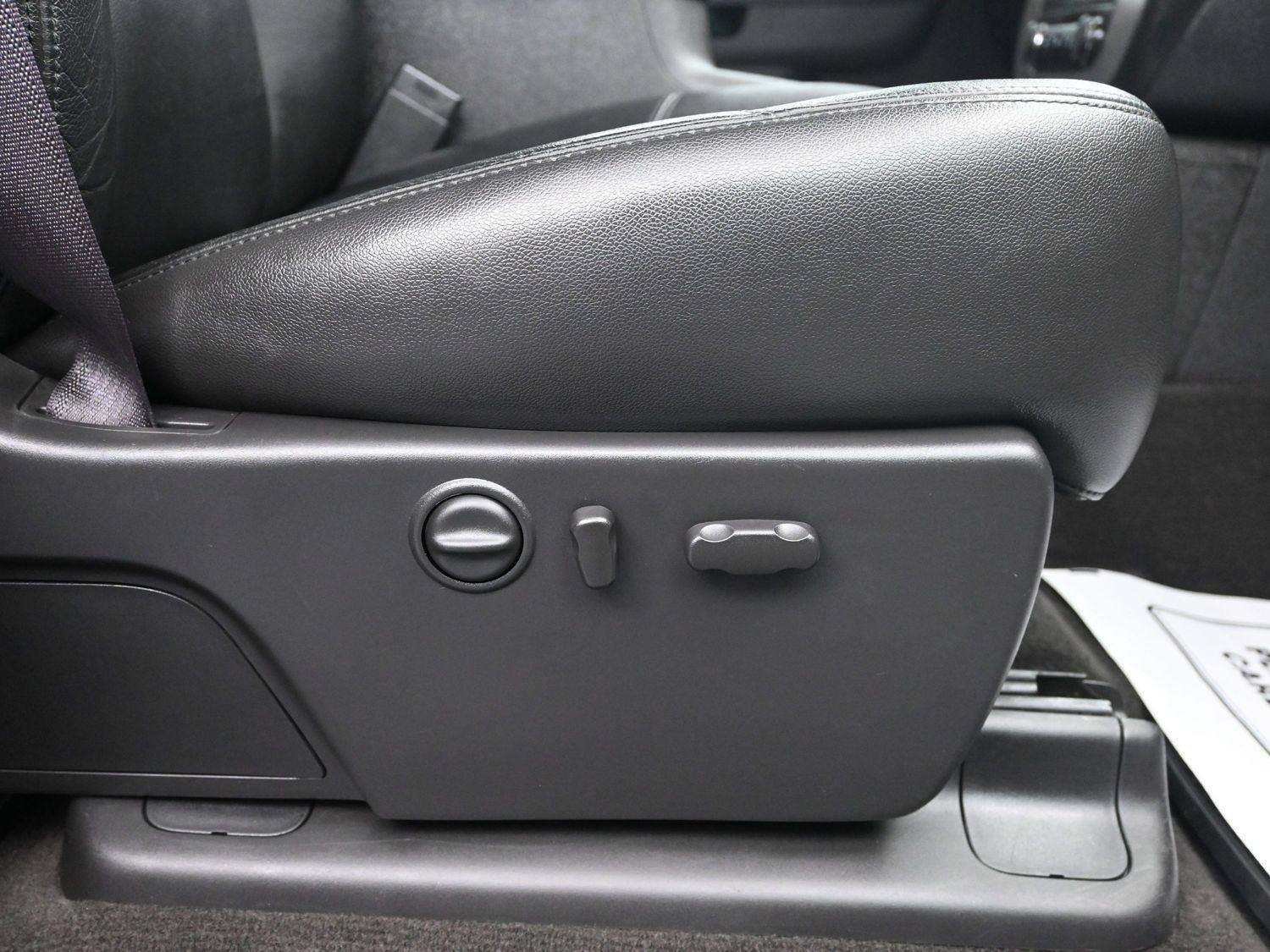 Used 2013 Onyx Black GMC SLT image 8