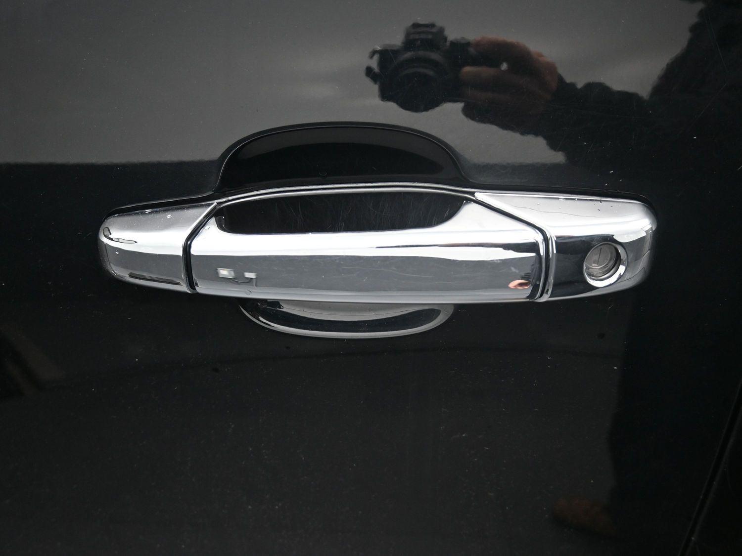 Used 2013 Onyx Black GMC SLT image 17