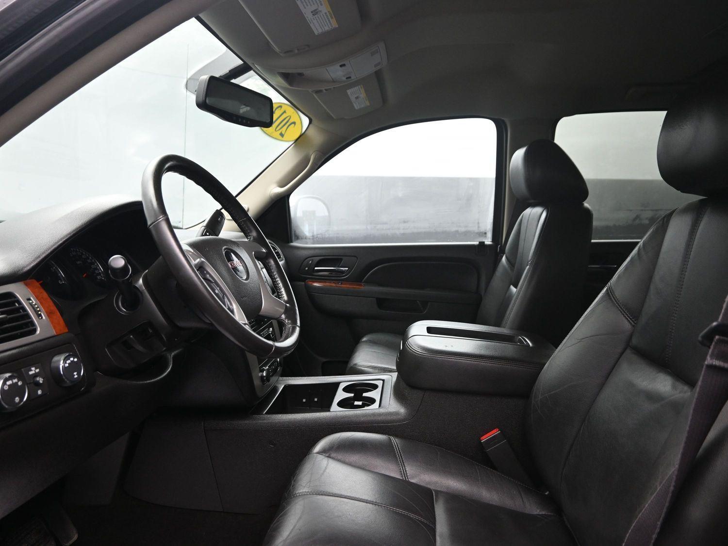 Used 2013 Onyx Black GMC SLT image 20