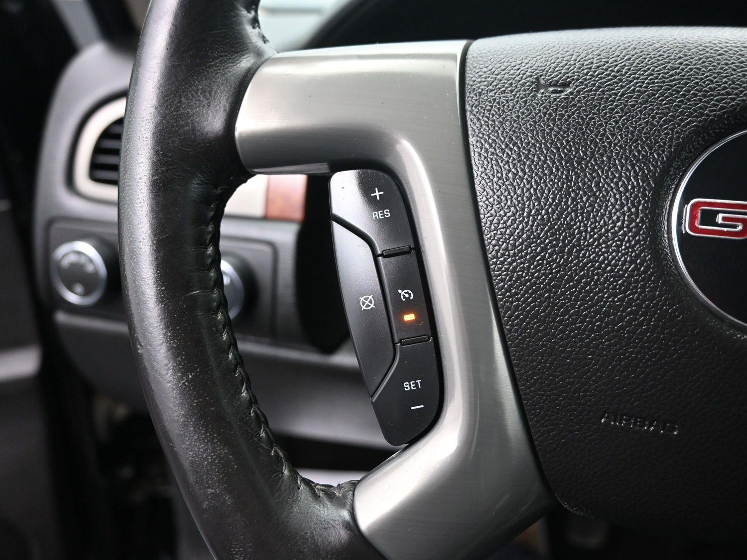 Used 2013 Onyx Black GMC SLT image 23