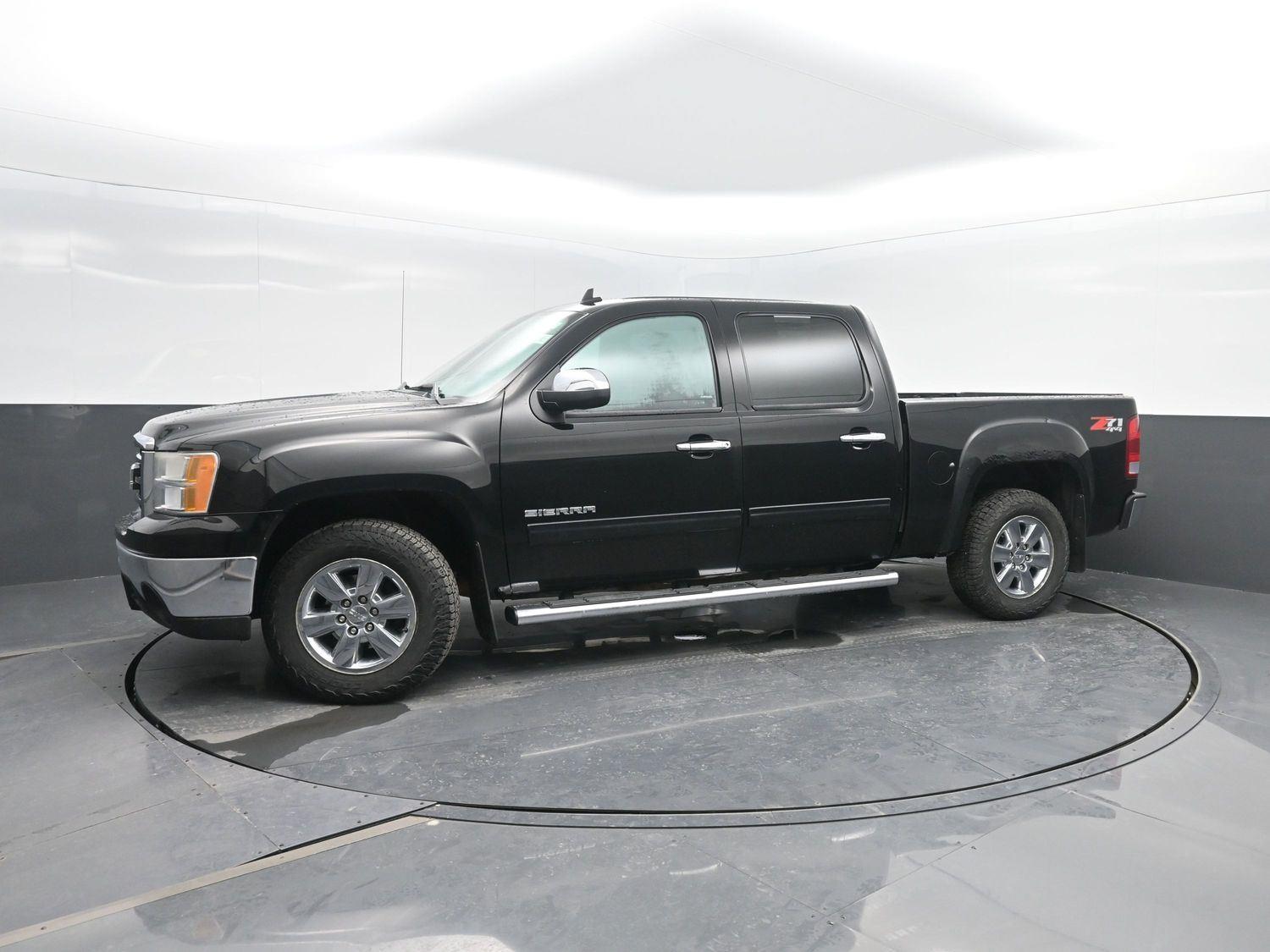 Used 2013 Onyx Black GMC SLT image 39