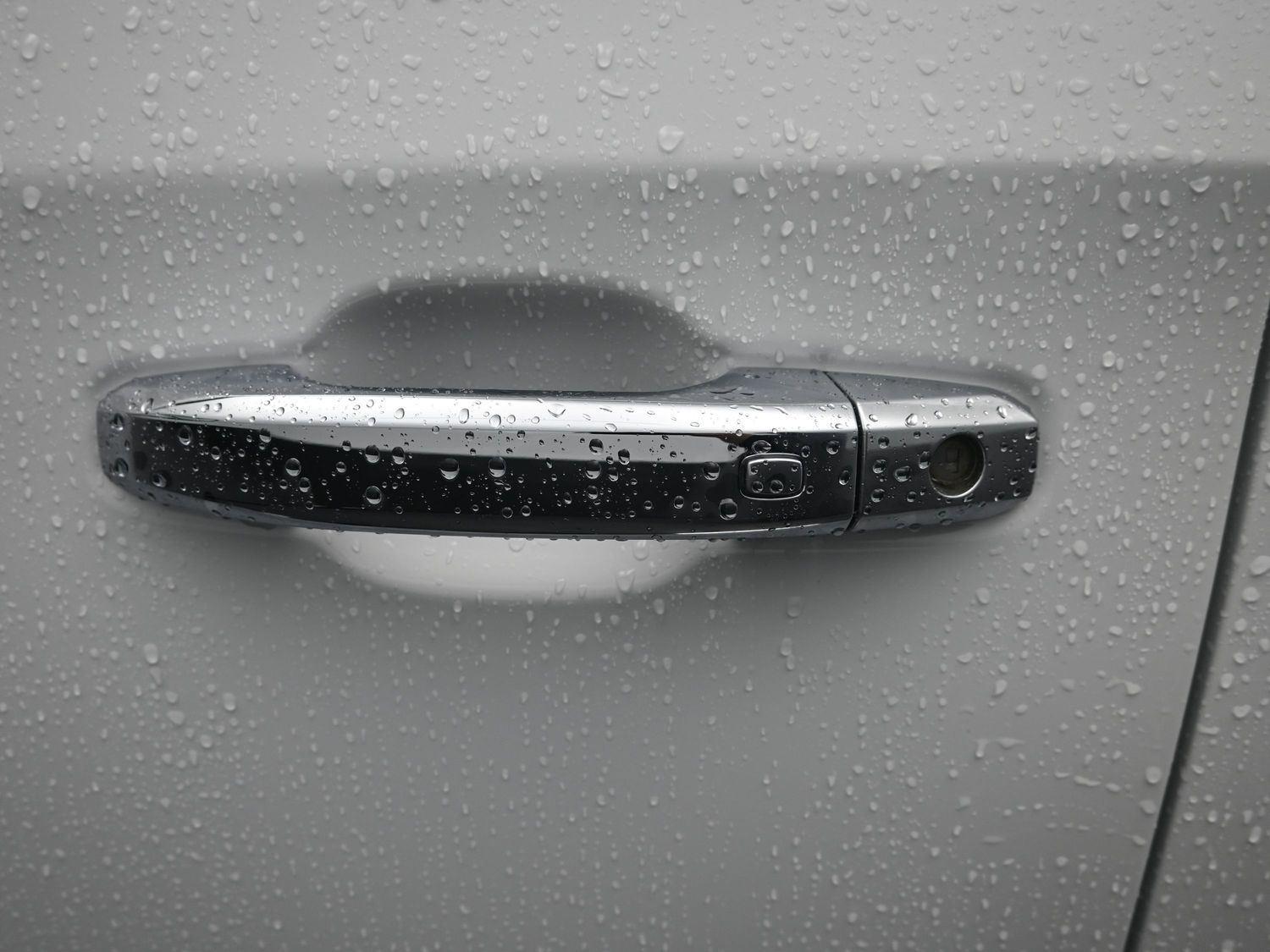 Used 2023 Summit White Chevrolet LTZ image 20