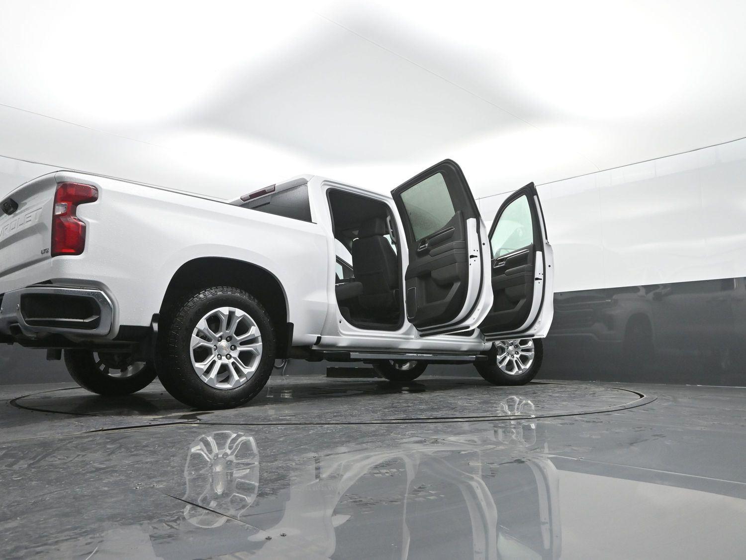 Used 2023 Summit White Chevrolet LTZ image 55