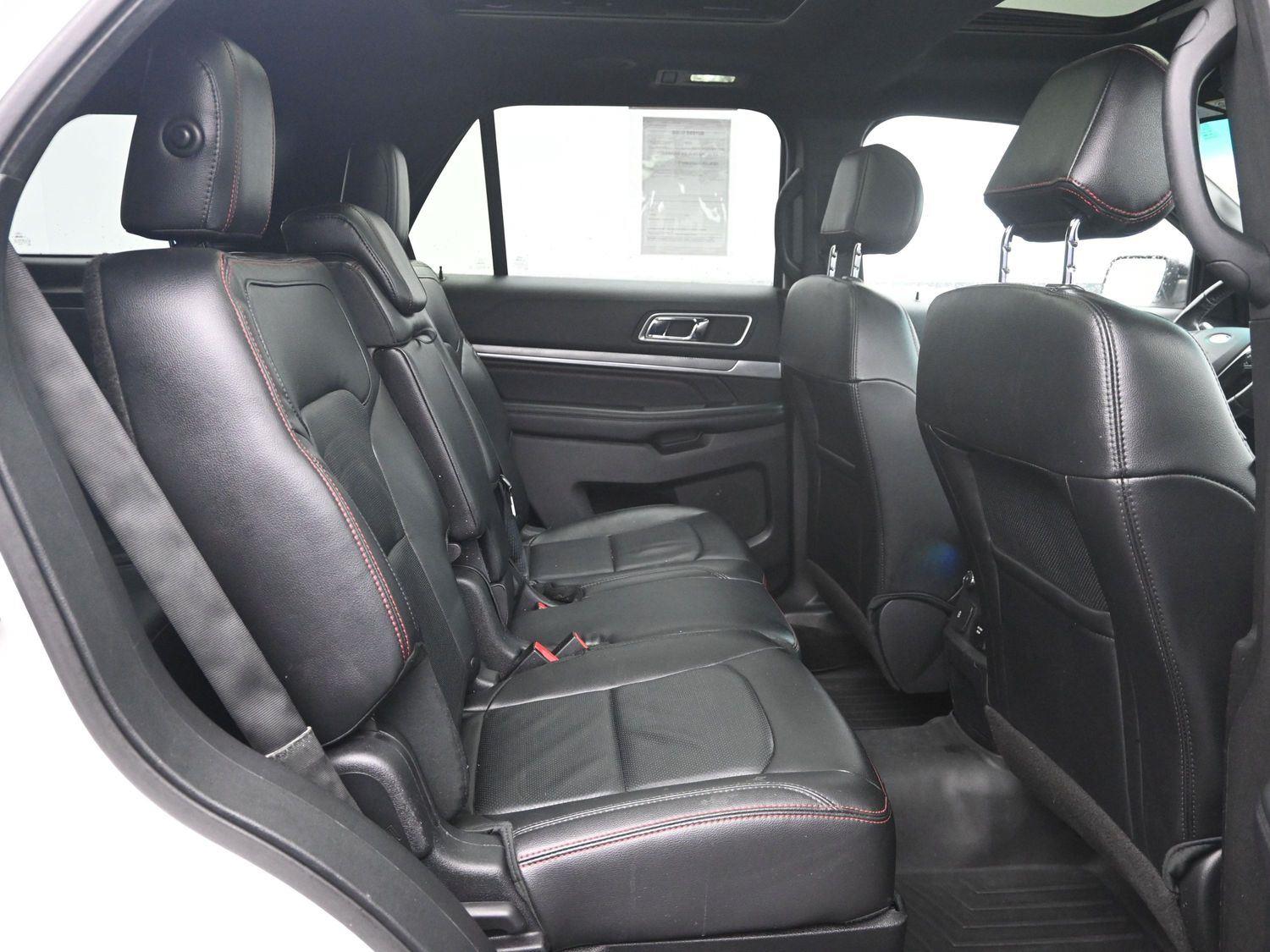 Used 2016 White Platinum Metallic Tri-Coat FORD Sport image 11