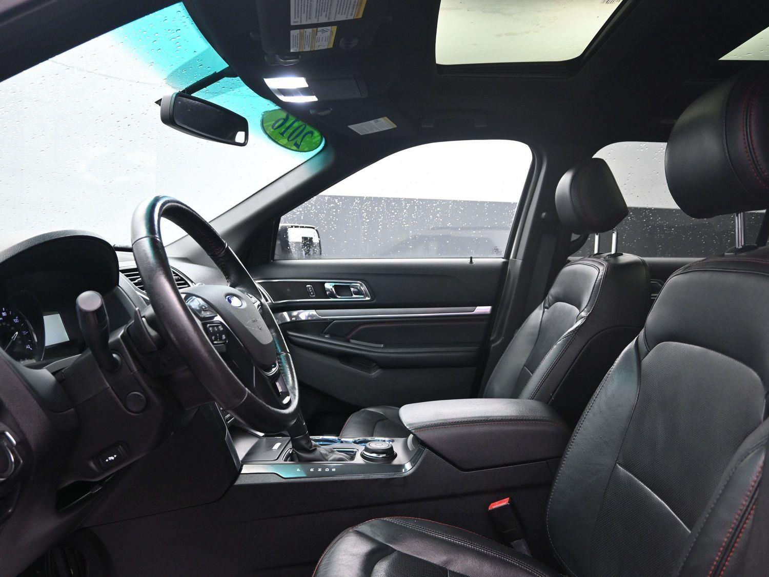 Used 2016 White Platinum Metallic Tri-Coat FORD Sport image 22