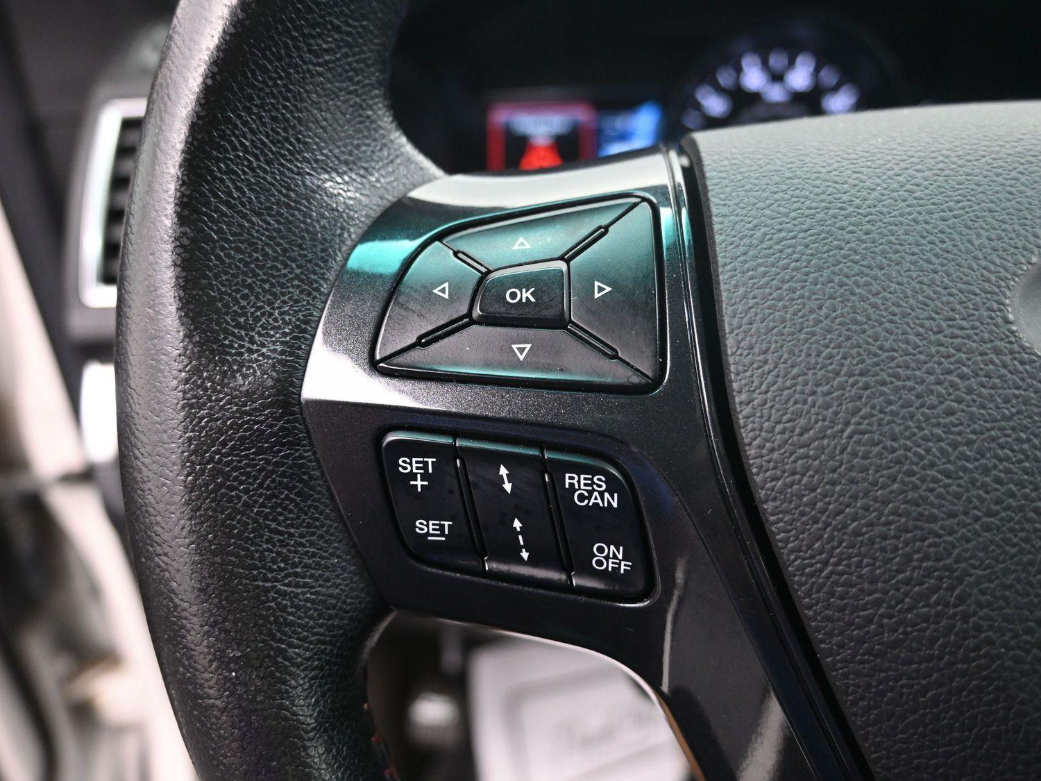 Used 2016 White Platinum Metallic Tri-Coat FORD Sport image 24