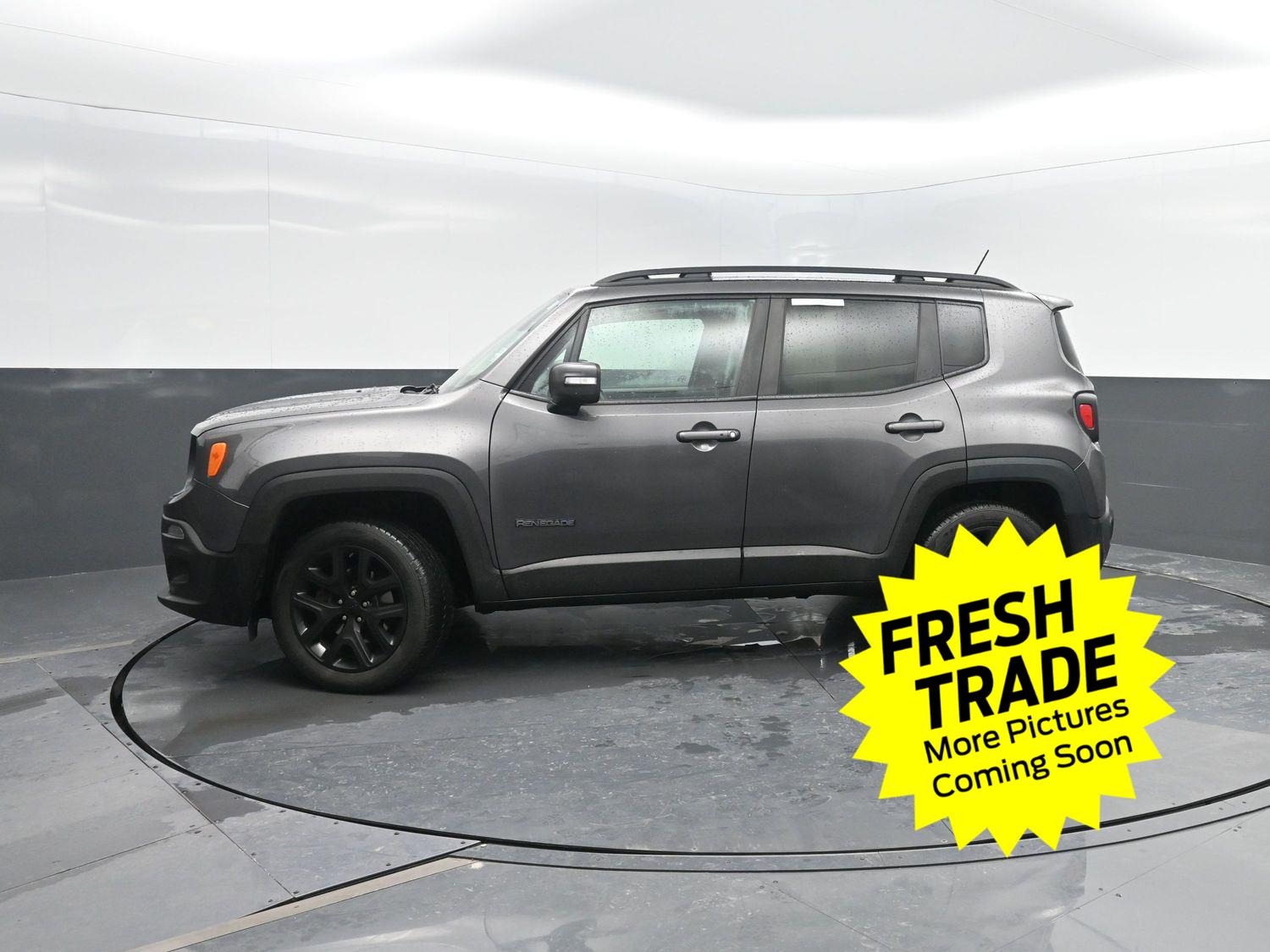 Gray (Granite Crystal Metallic Clearcoat) 2017 Jeep Renegade Altitude 4WD SUV / Crossover Four-Wheel Drive 9-Speed Automatic
