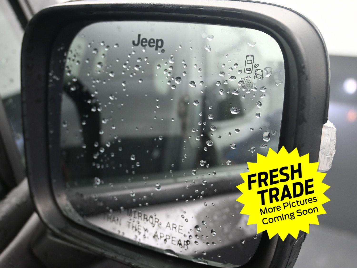 Used 2017 Granite Crystal Metallic Clearcoat Jeep Altitude image 8