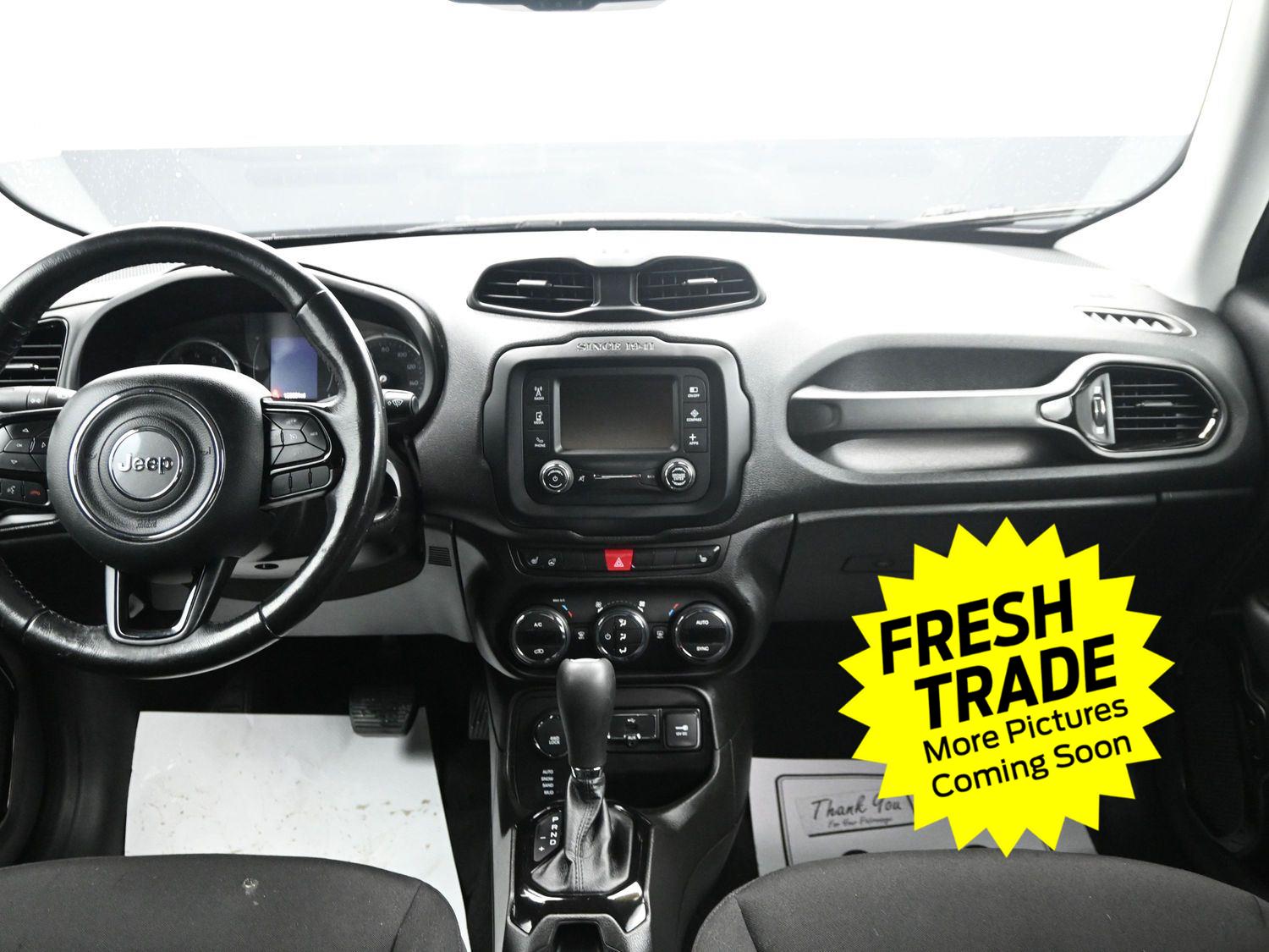 Used 2017 Granite Crystal Metallic Clearcoat Jeep Altitude image 13