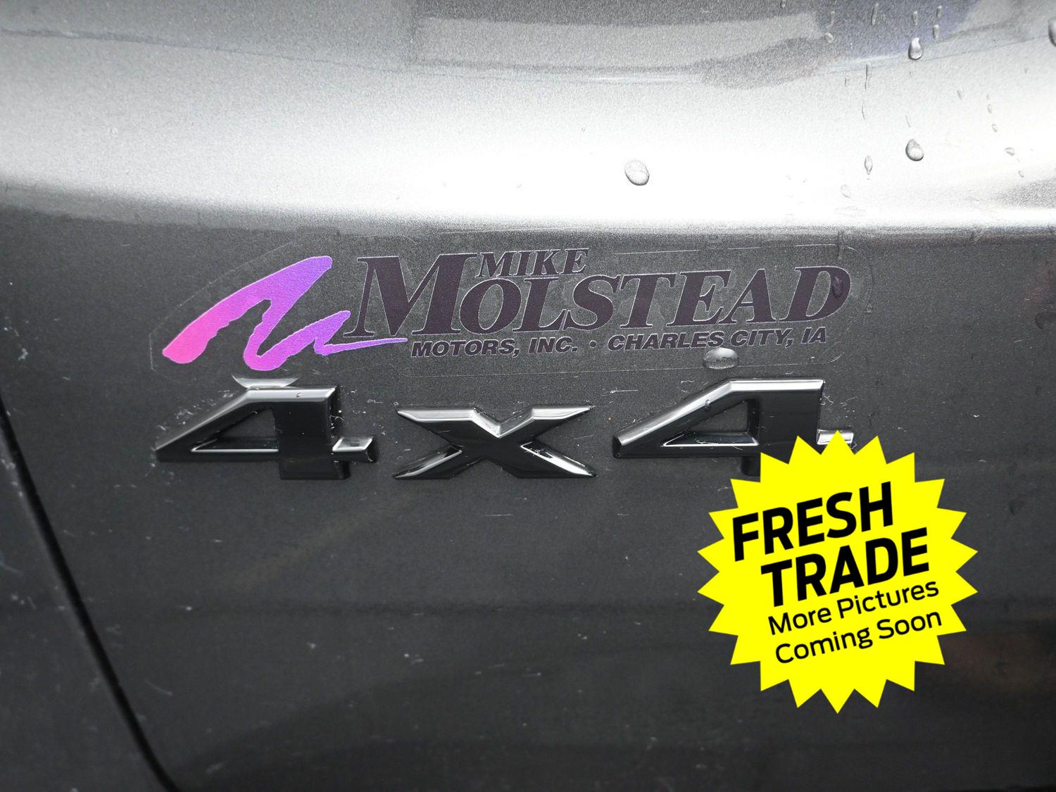 Used 2017 Granite Crystal Metallic Clearcoat Jeep Altitude image 14