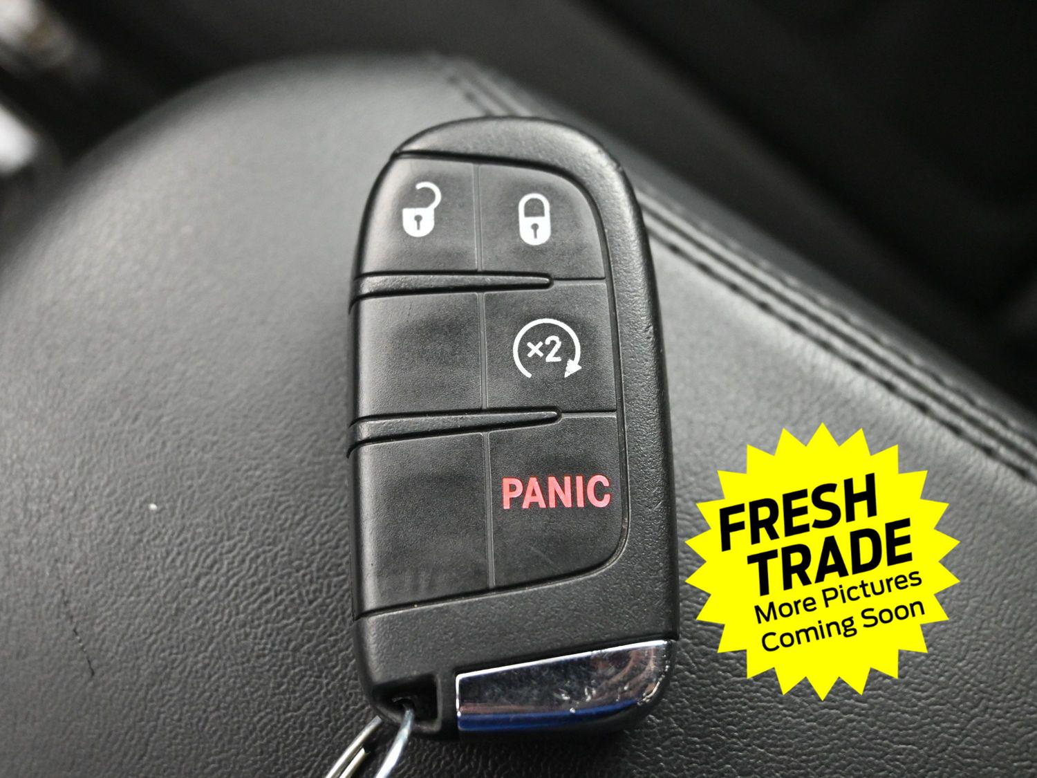 Used 2017 Granite Crystal Metallic Clearcoat Jeep Altitude image 31