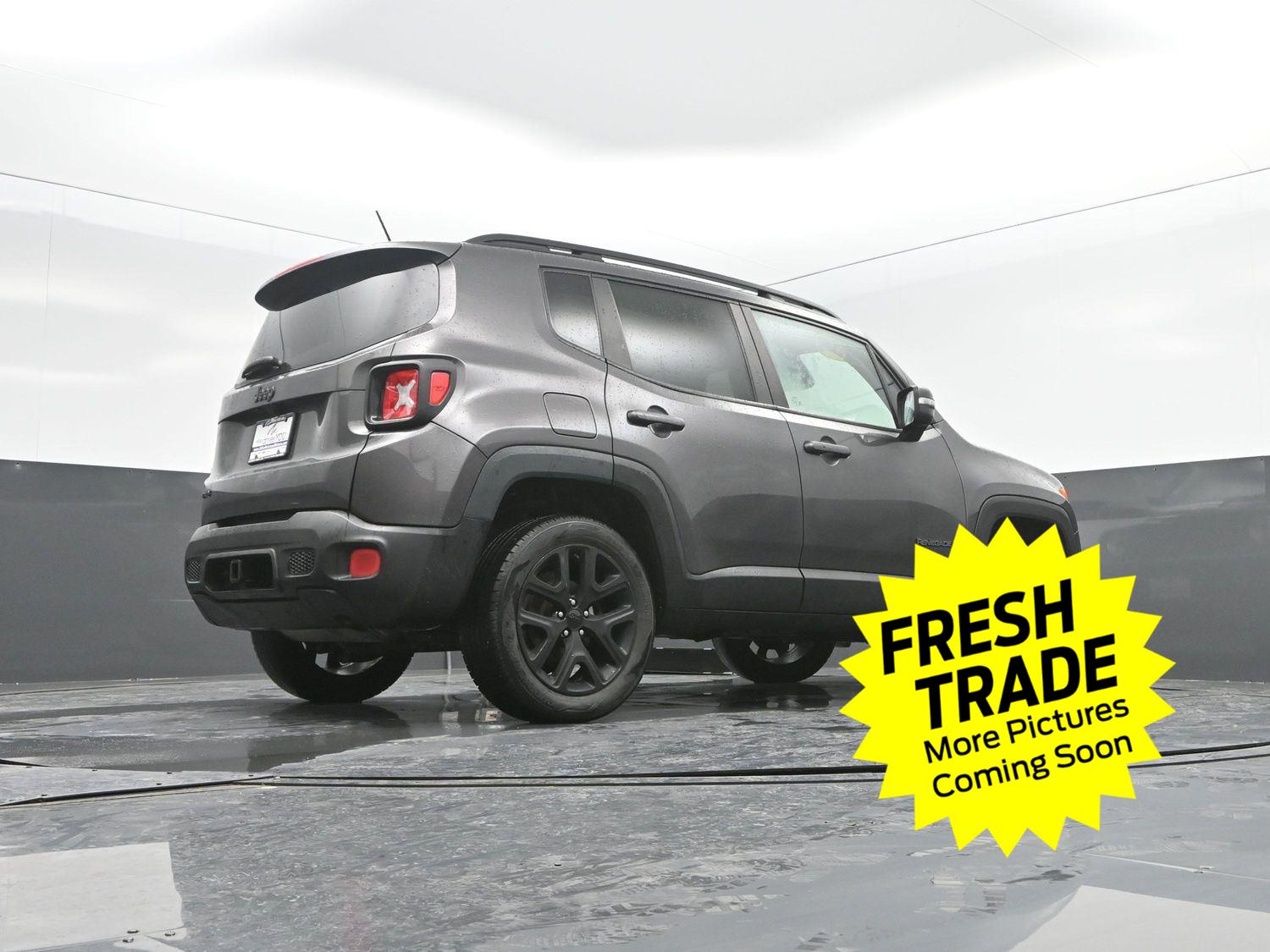 Used 2017 Granite Crystal Metallic Clearcoat Jeep Altitude image 33