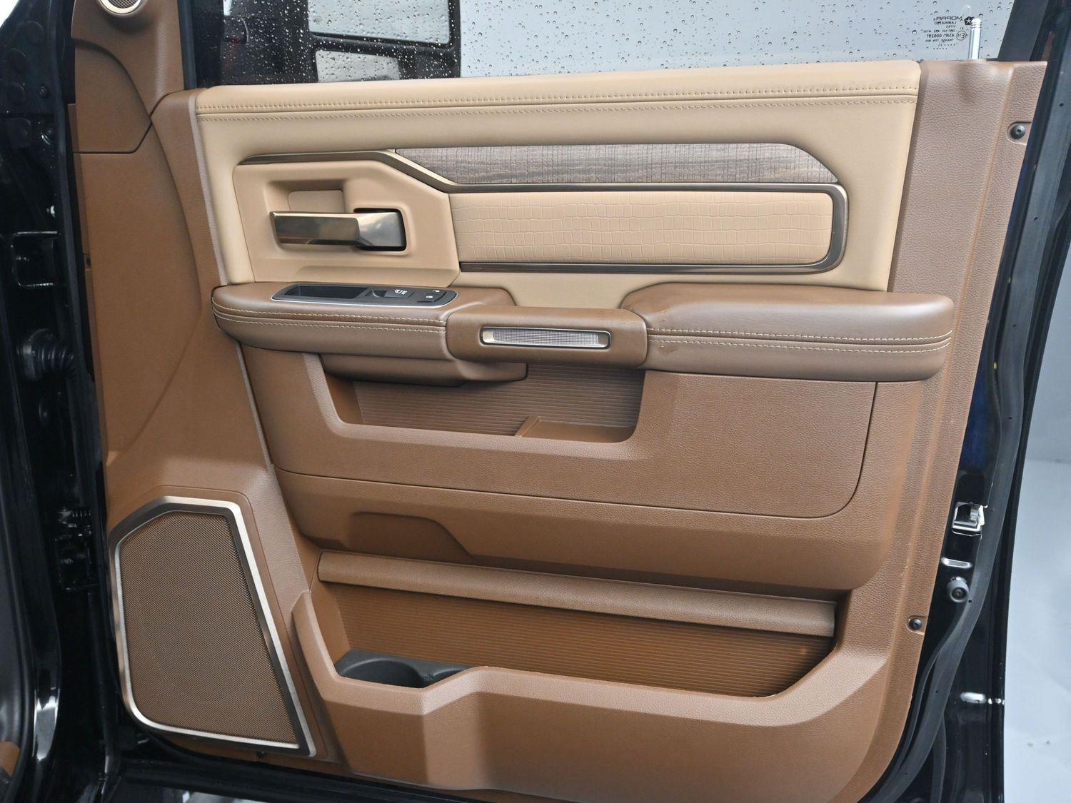 Used 2023 Diamond Black Crystal Pearlcoat Ram Longhorn image 11