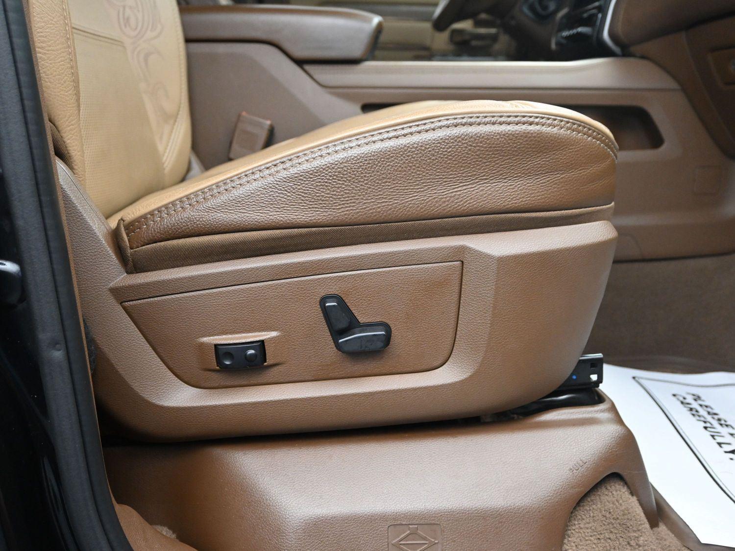 Used 2023 Diamond Black Crystal Pearlcoat Ram Longhorn image 12