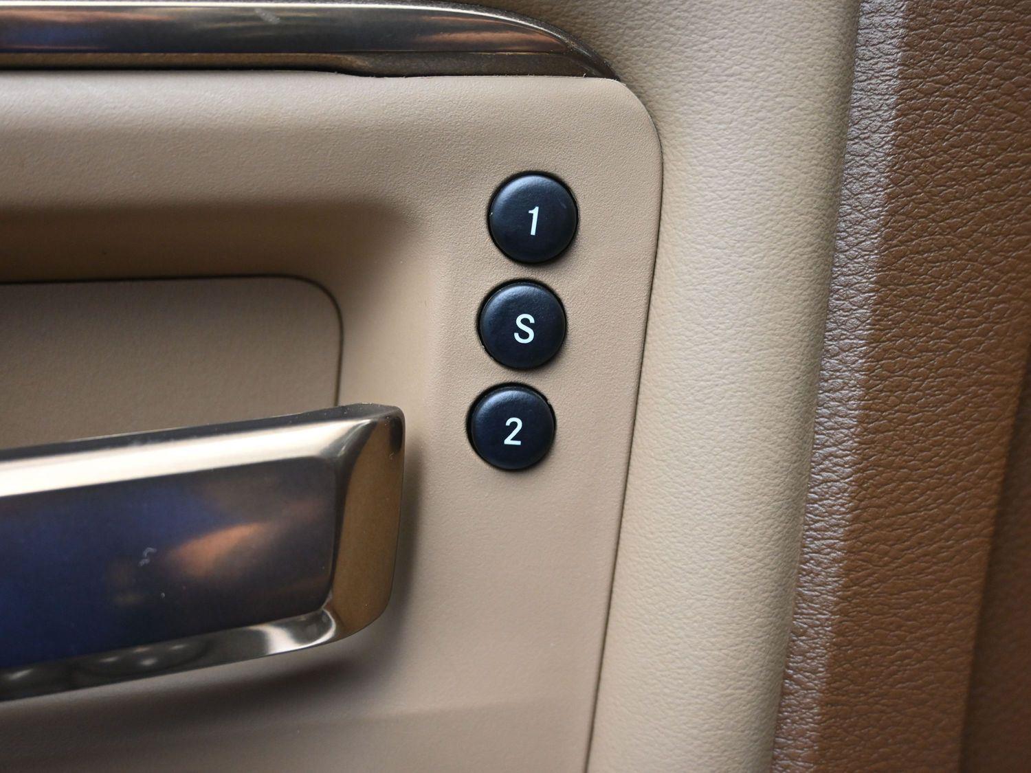 Used 2023 Diamond Black Crystal Pearlcoat Ram Longhorn image 24