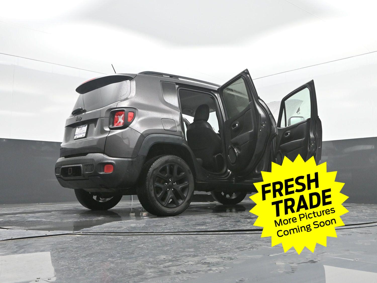 Used 2017 Granite Crystal Metallic Clearcoat Jeep Altitude image 48