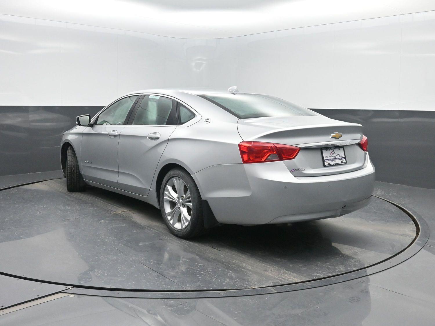Used 2014 Silver Ice Metallic Chevrolet LT image 41