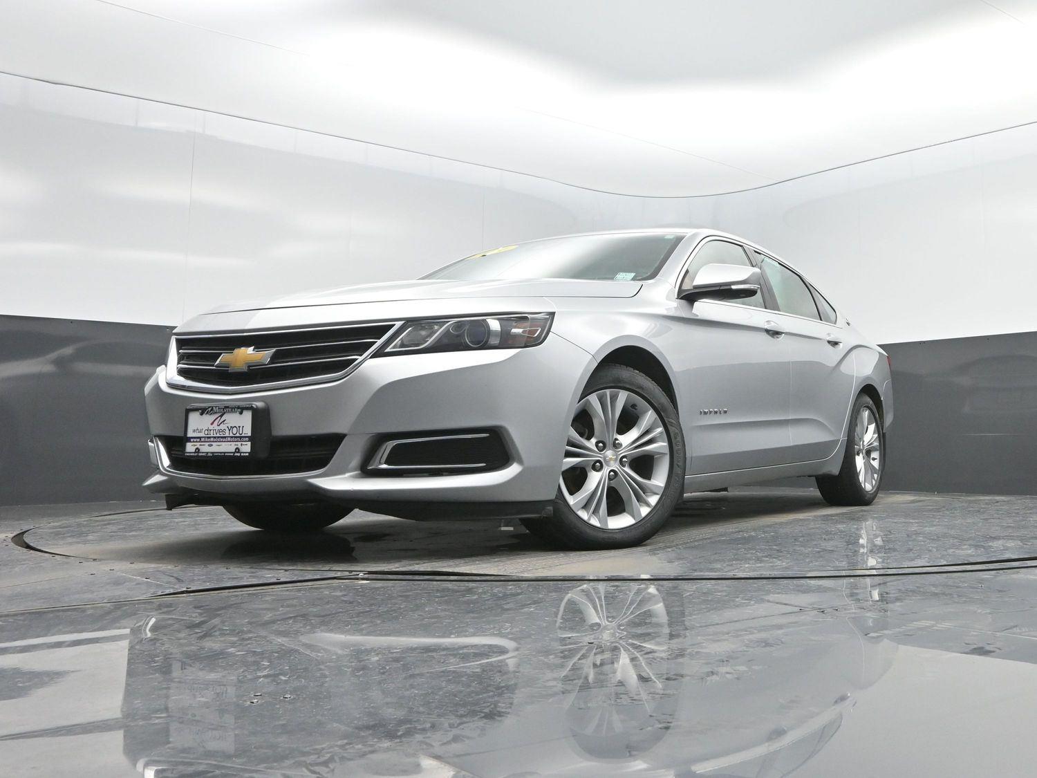 Used 2014 Silver Ice Metallic Chevrolet LT image 42