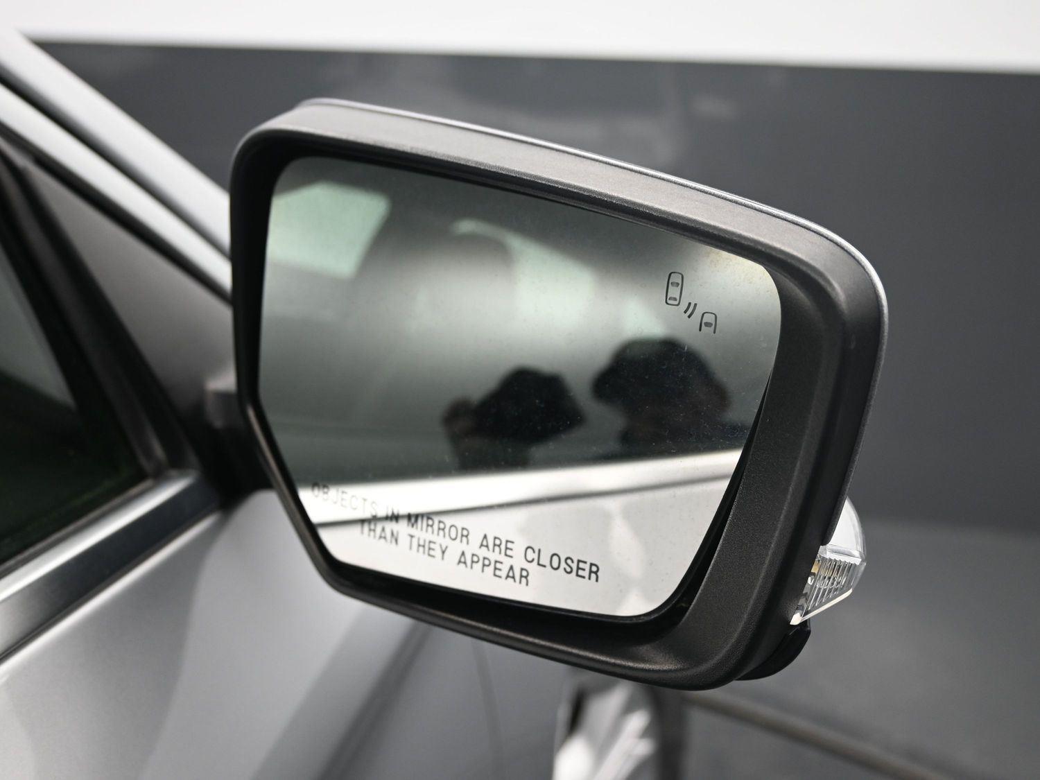 Used 2014 Silver Ice Metallic Chevrolet LT image 7