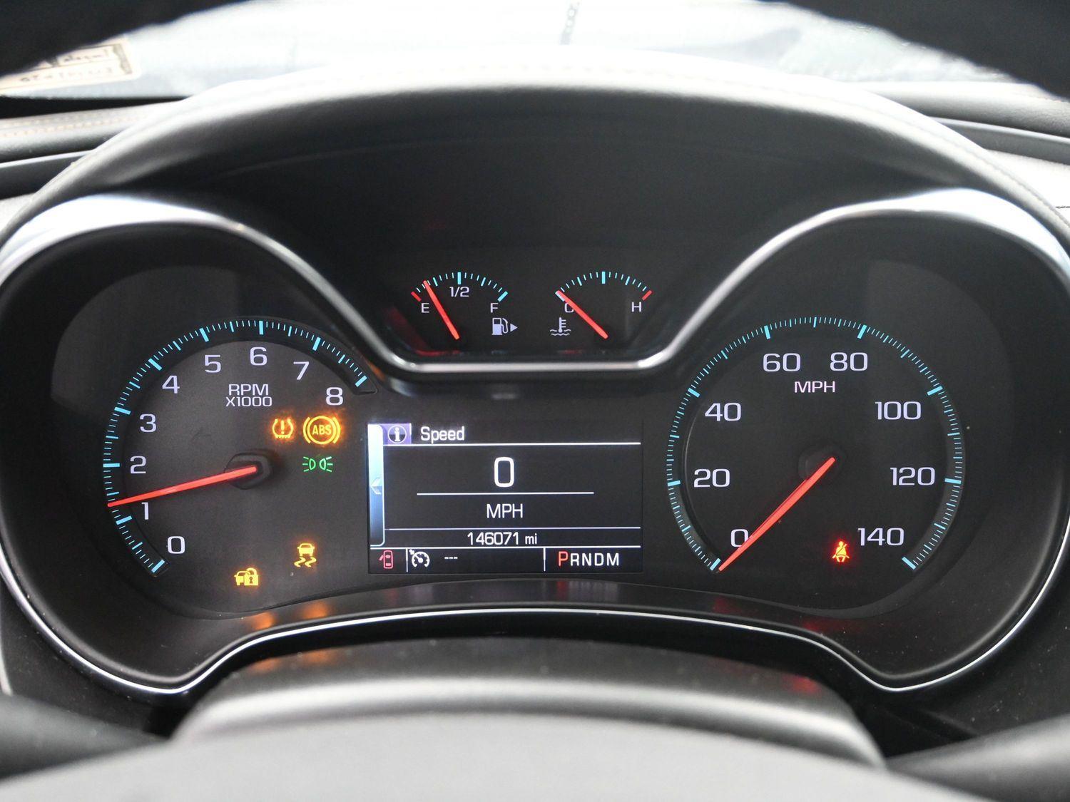 Used 2014 Silver Ice Metallic Chevrolet LT image 24