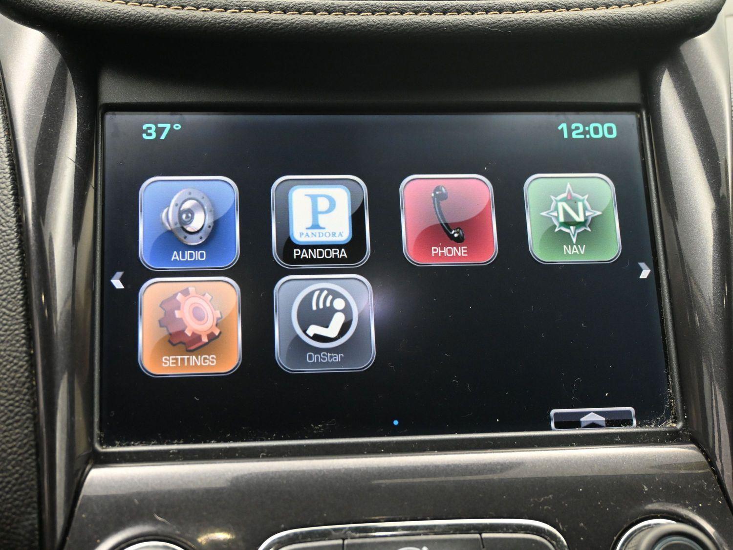 Used 2014 Silver Ice Metallic Chevrolet LT image 26