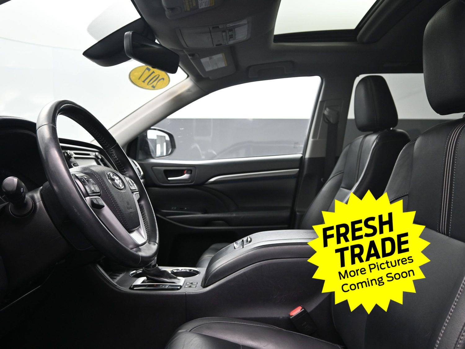 Used 2017 Midnight Black Metallic Toyota SE image 21