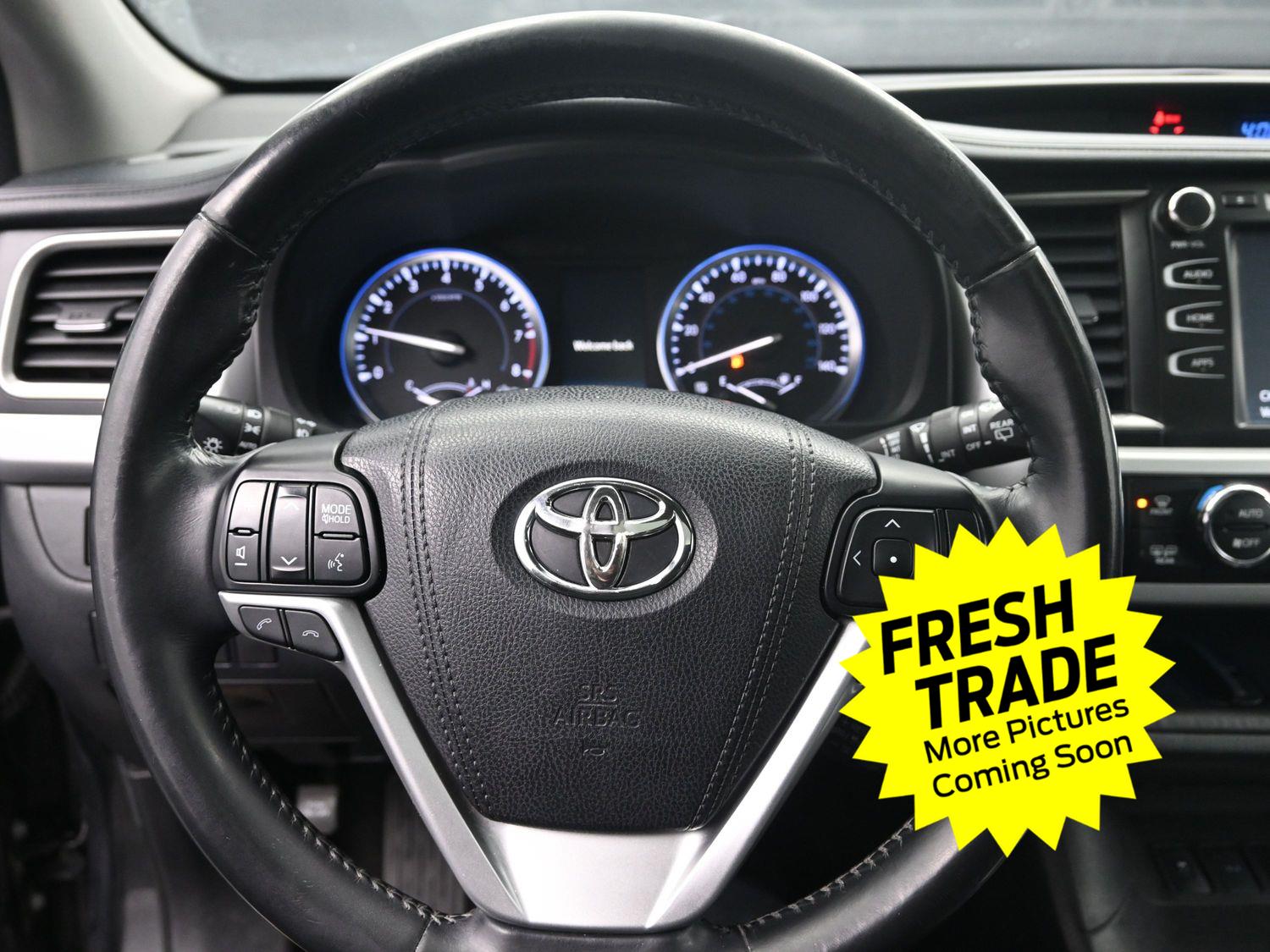 Used 2017 Midnight Black Metallic Toyota SE image 22