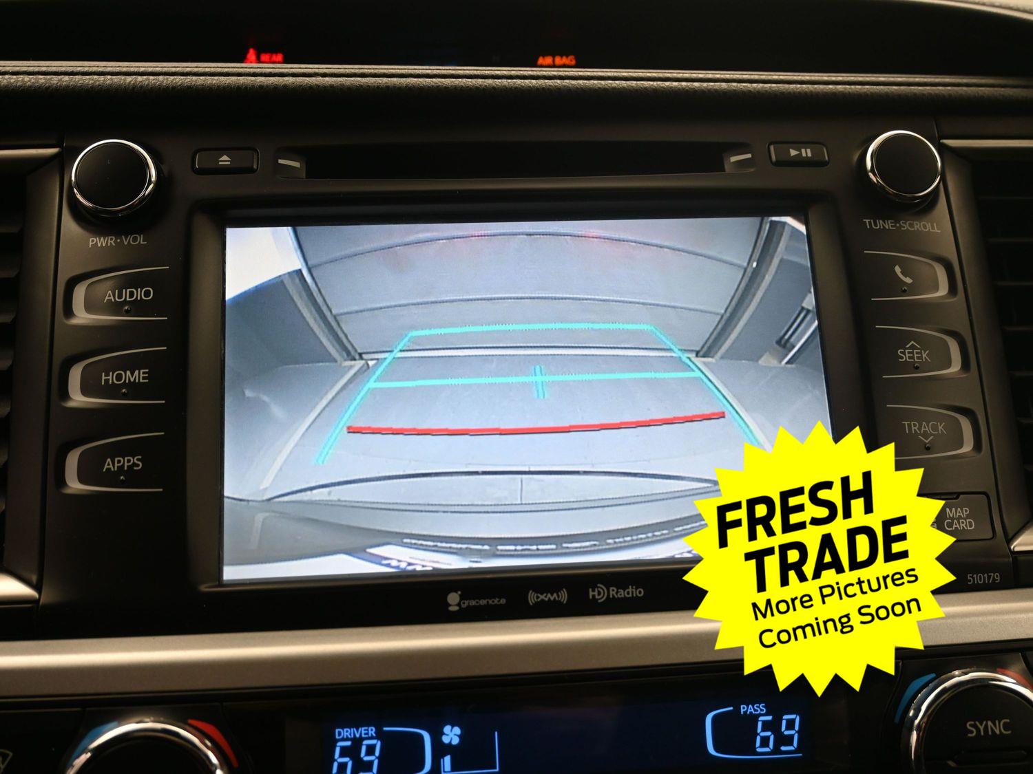 Used 2017 Midnight Black Metallic Toyota SE image 28