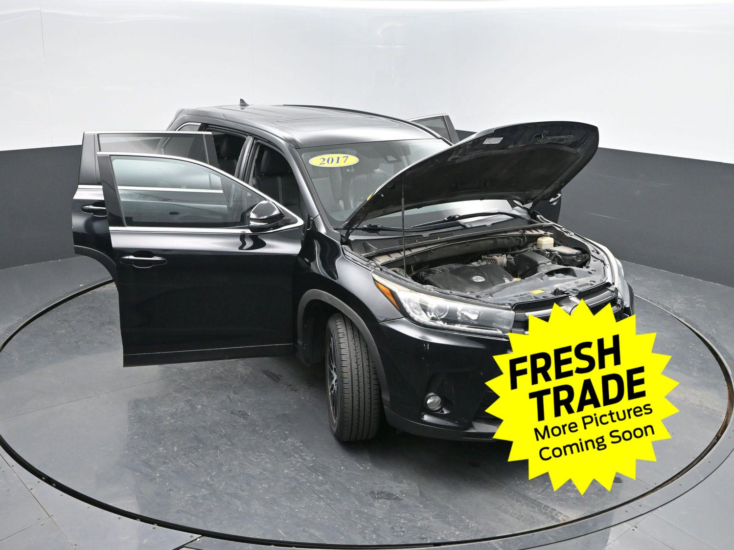 Used 2017 Midnight Black Metallic Toyota SE image 45